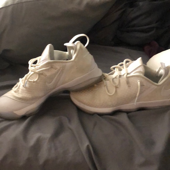 Lebron 14 low - Picture 2 of 3